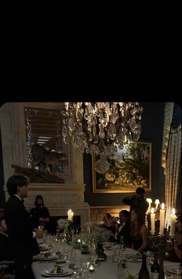 A wedding dinner through a guest’s eyes